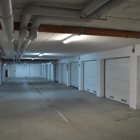 Solna 11a Z Garazem W Cenie Apartmán *