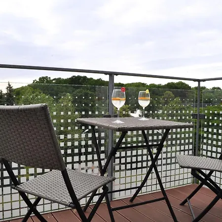 Solna 11a Z Garazem W Cenie