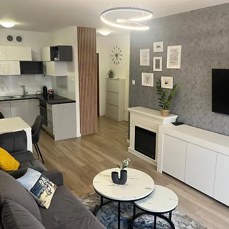 Solna 11a Z Garazem W Cenie Apartmán